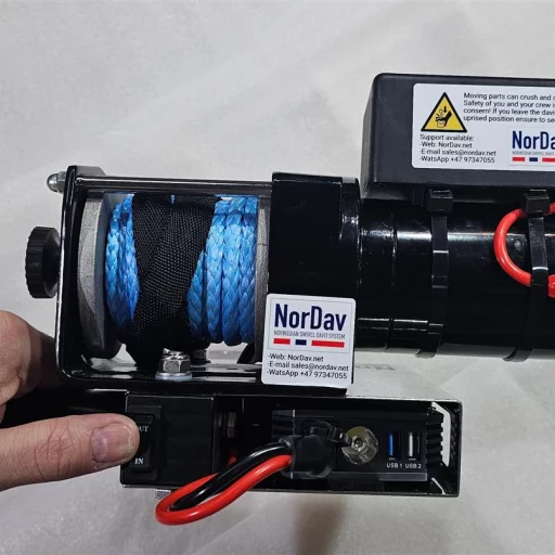 907 Vinsj 12V inkludert batteri